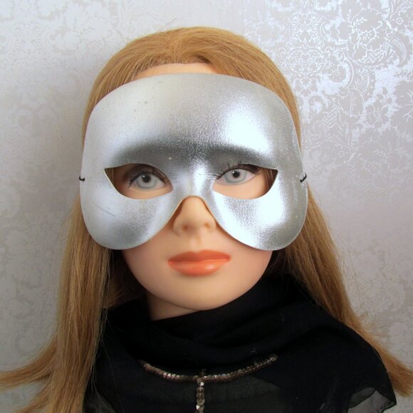 HALLOWEEN MASK, SPACE AGE or VENETIAN to EMBELLISH, SILVER MOLDED MASQUERADE - Picture 1 of 3